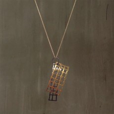 GRID PLATES NECKLACE