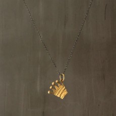 CROWN NECKLACE